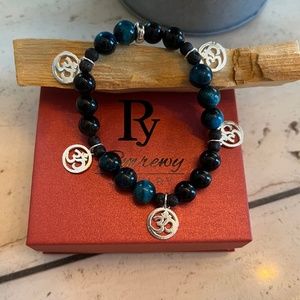 🙏🏻❤️Host Pick 11/5❤️🙏🏻Natural Aquamarine Tiger's Eye OM Bracelet